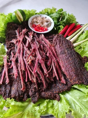 Thịt trâu gác bếp